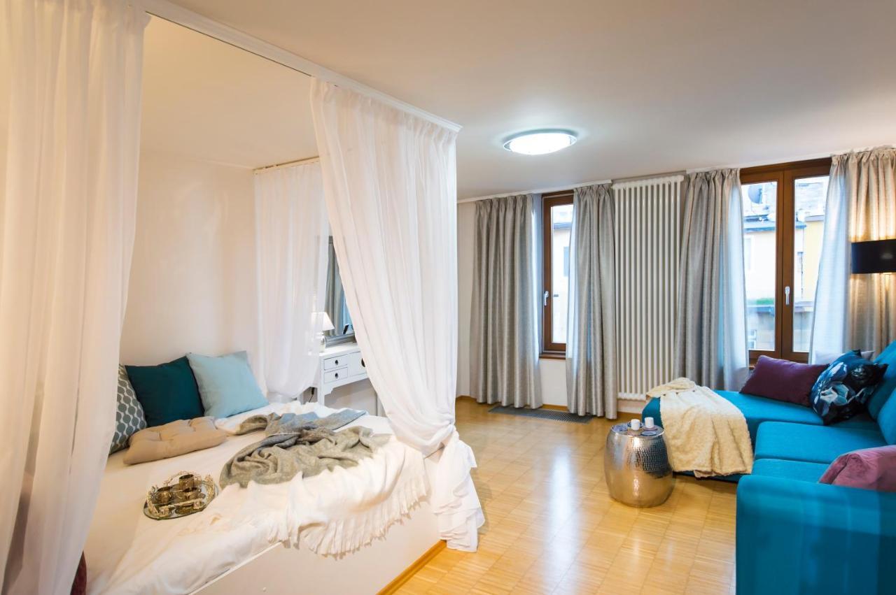 Modern Apartment Charvatova Praha Bagian luar foto