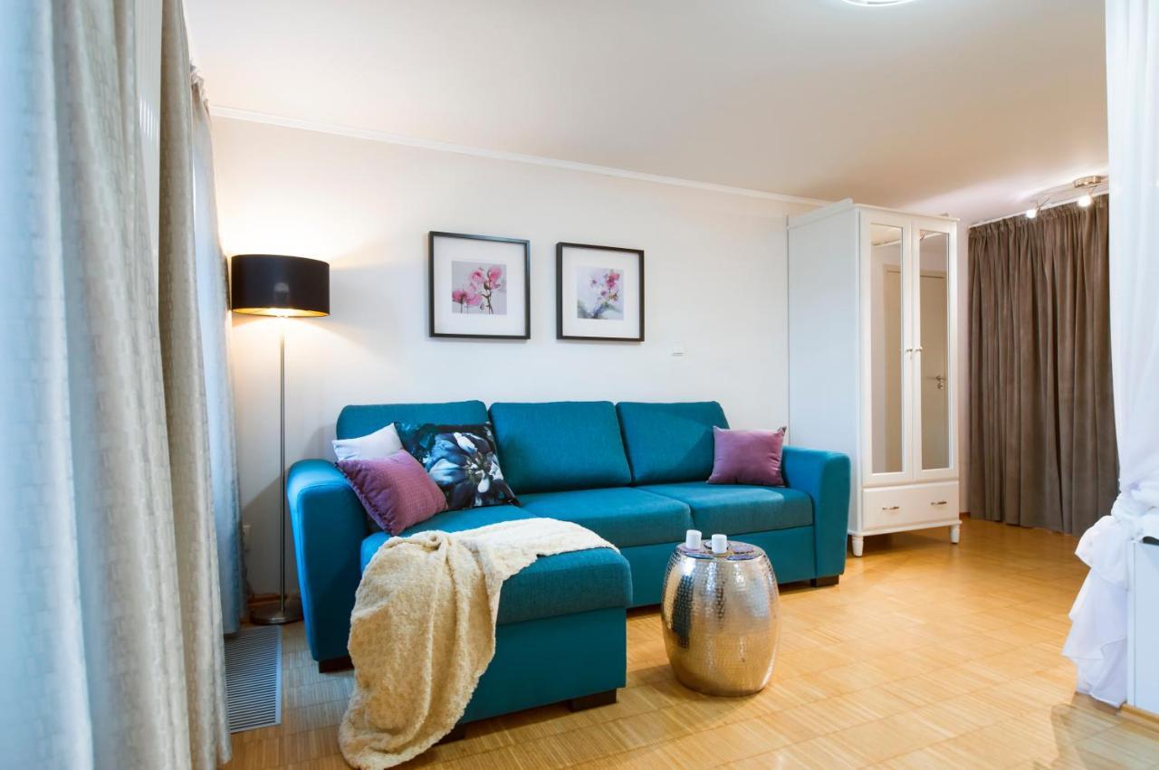 Modern Apartment Charvatova Praha Bagian luar foto