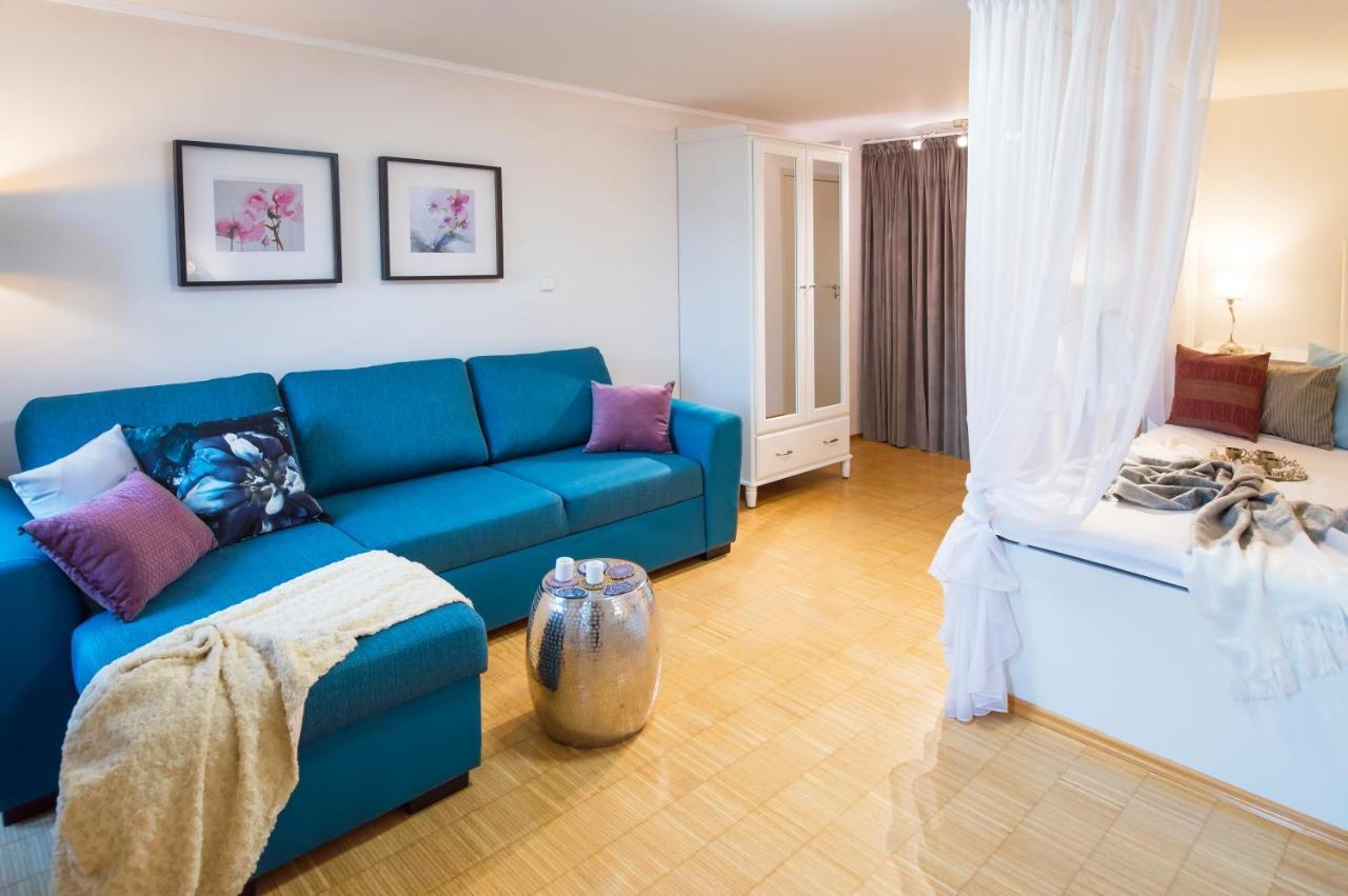 Modern Apartment Charvatova Praha Bagian luar foto